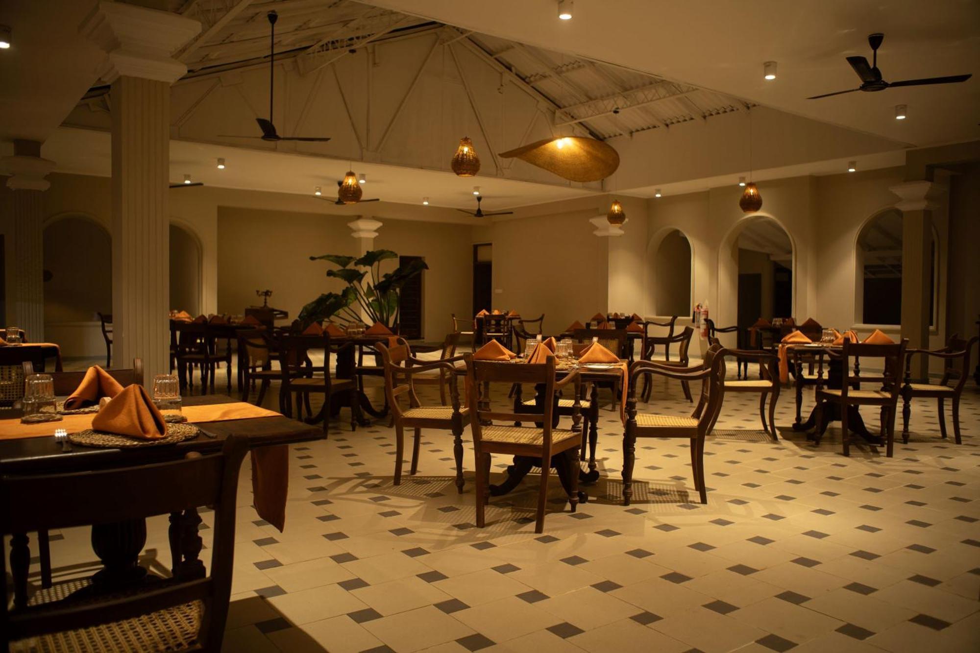 Neevana Hotel Hikkaduwa Zewnętrze zdjęcie