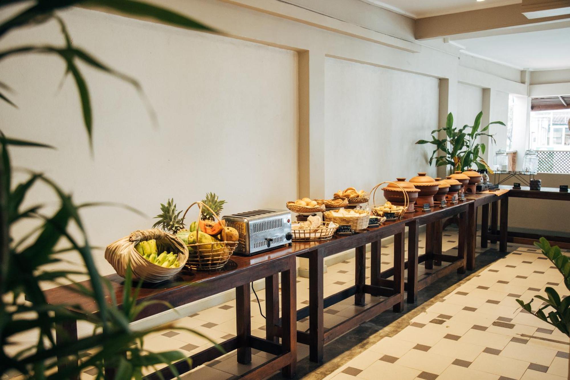 Neevana Hotel Hikkaduwa Zewnętrze zdjęcie